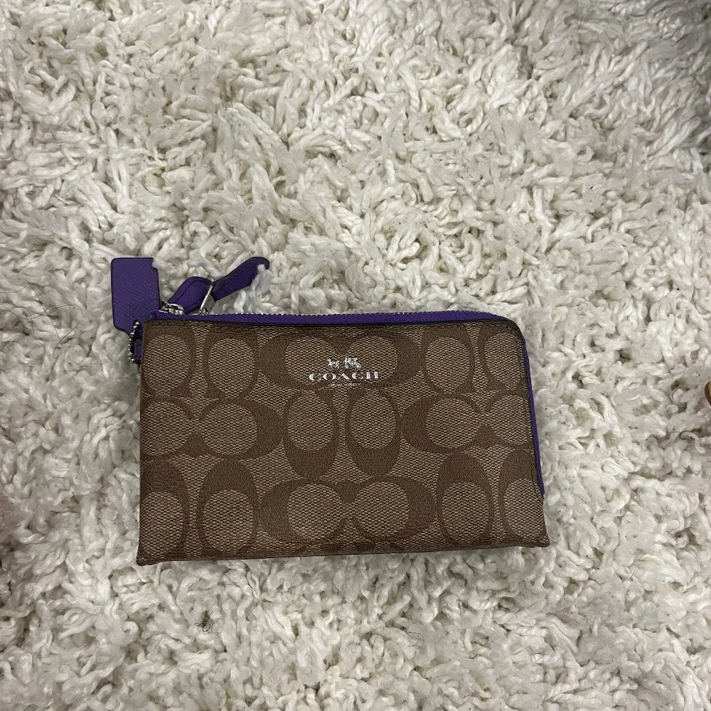 Wallet coach - Picture 1 of 6